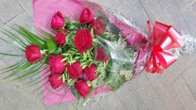 12 Red Roses - 12 Red Roses in Cellophane.